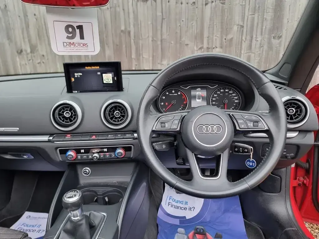 Begagnad Audi A3 Cabriolet Sport 150 HK (110 kW) 2019 Röd Cab