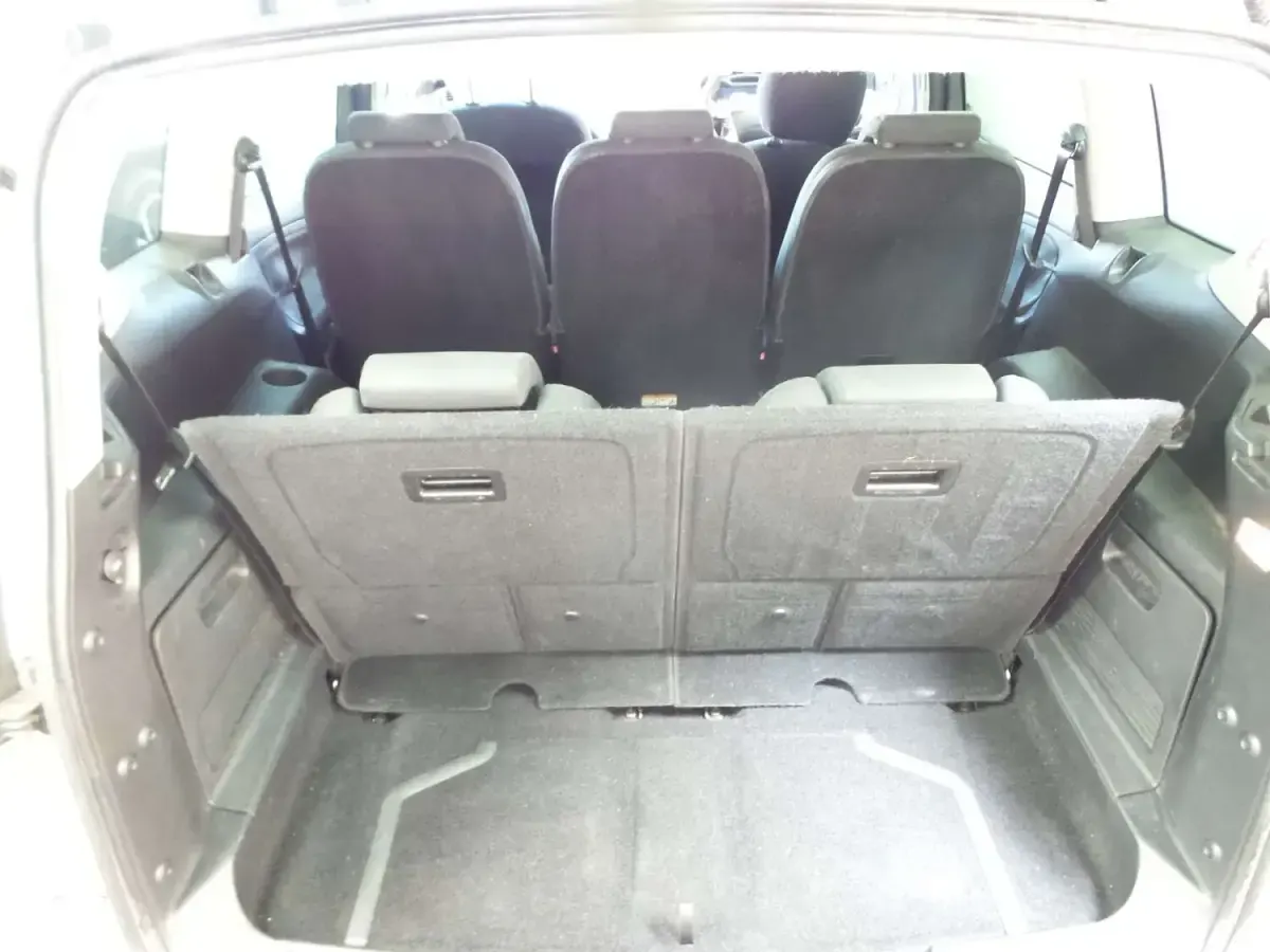 Used Ford S-MAX Titanium 138 HP (101 kW) 2008 Silver MPV