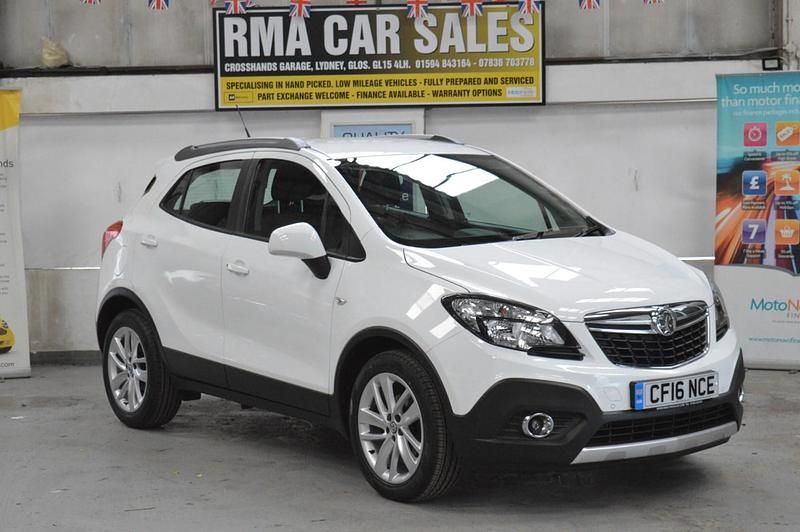 Used Vauxhall Mokka S 115 HP (84 kW) 2016 White SUV