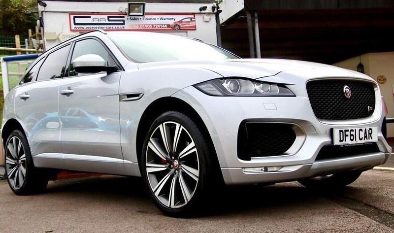 Used Jaguar F-Pace S 300 HP (220 kW) 2017 Silver SUV