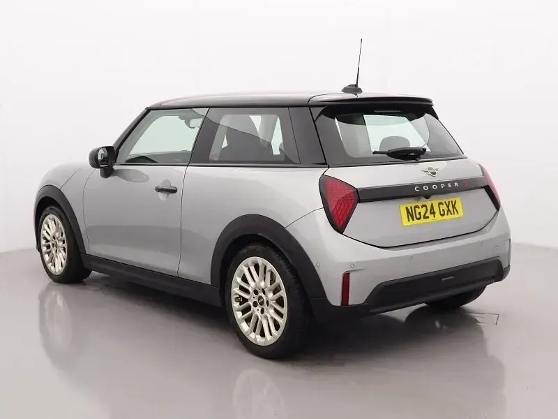 Used Mini Cooper S Hatch 201 HP (147 kW) 2024 Silver Hatchback