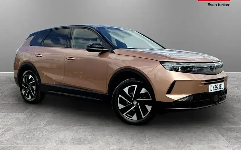 Second-hand Vauxhall Grandland X Ultimate 136 CP (100 kW) 2025 SUV