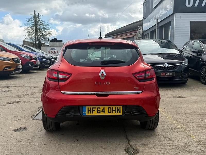 Used Renault Clio IV Dynamique 90 HP (66 kW) 2014 Red Hatchback