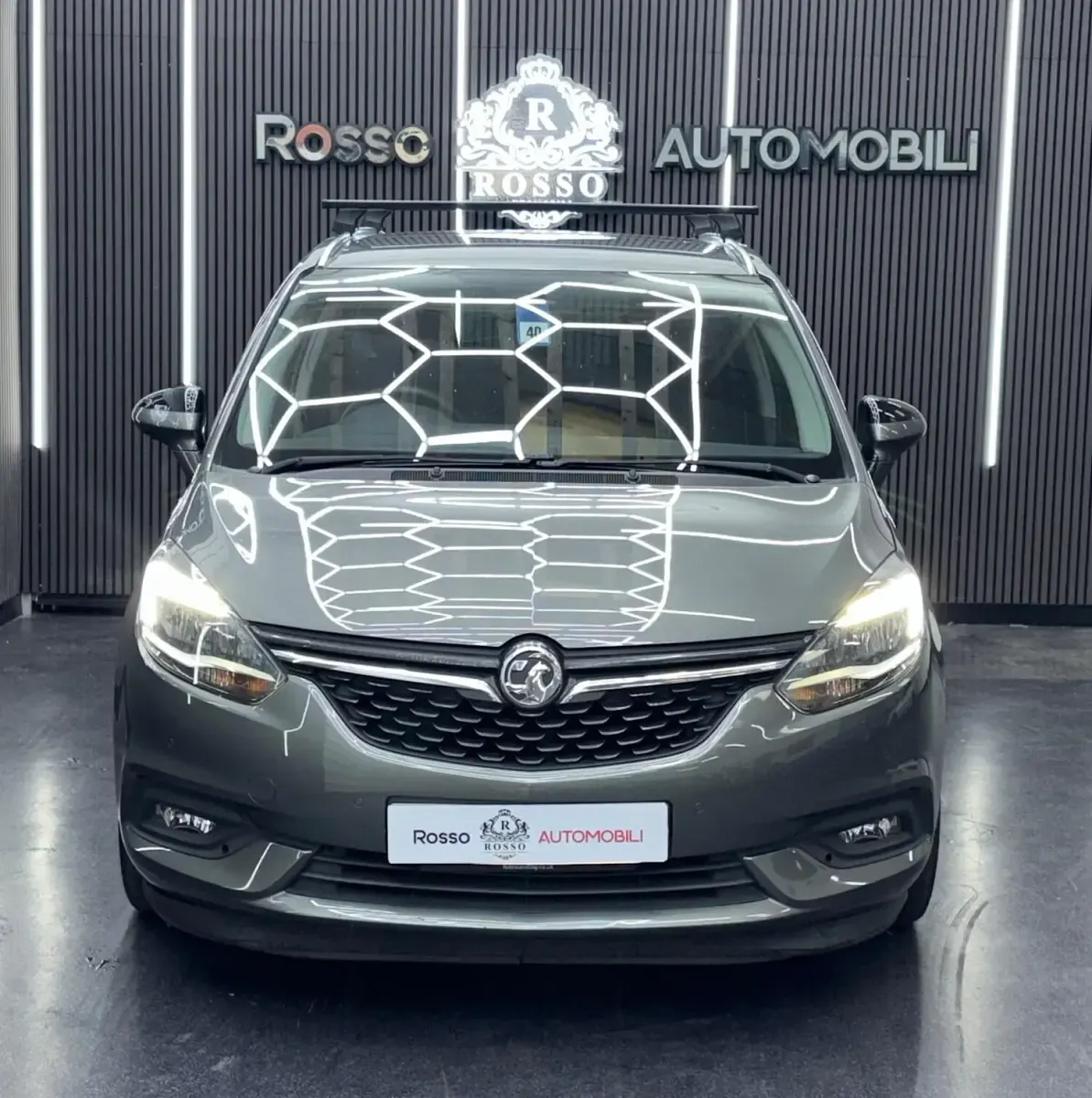 Used Vauxhall Zafira 140 HP (102 kW) 2017 Grey MPV