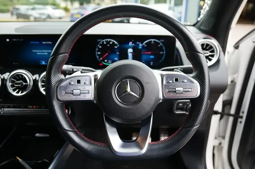 Used Mercedes EQB300 AMG line 167 kW (228 HP) 2023 White SUV