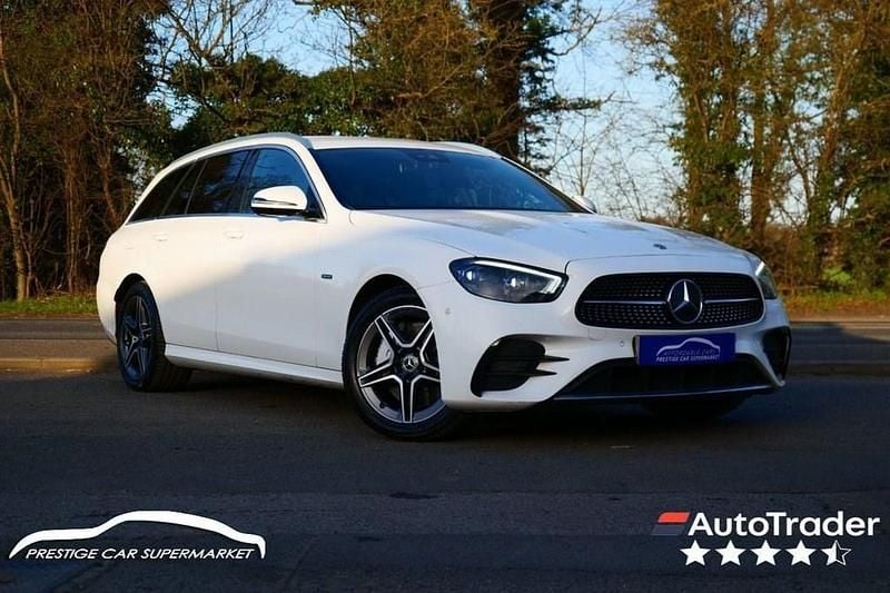 Used Mercedes E300 AMG line 306 HP (225 kW) 2021 White Estate