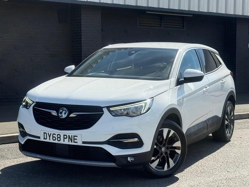 Used Vauxhall Grandland X Sport 2018 White SUV