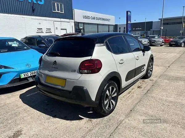 Używany Citroën C3 PureTech 2024 Szary Hatchback