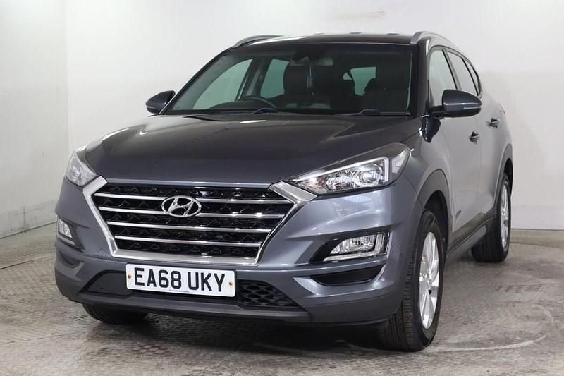 Used Hyundai Tucson SE 132 HP (97 kW) 2018 Grey SUV