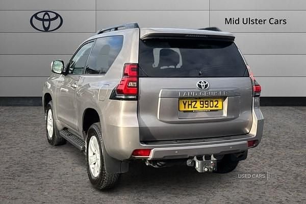 Used Toyota Land Cruiser Active 204 HP (150 kW) 2023 Bronze Estate