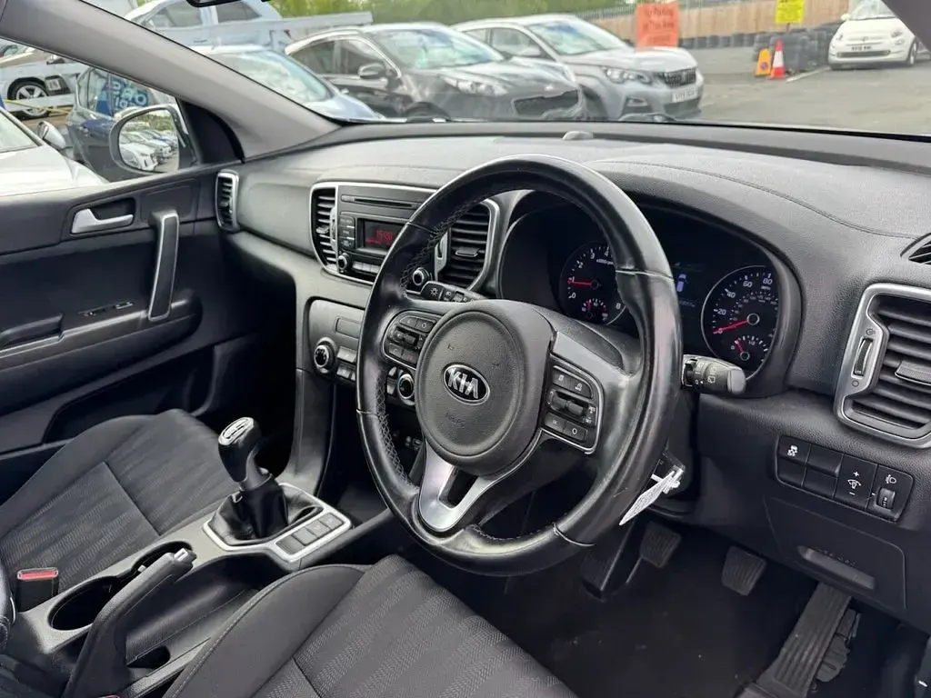 Used Kia Sportage 130 HP (95 kW) 2017 White SUV