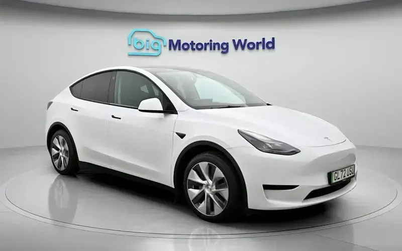 Used Tesla Model Y Standard Range 219 kW (299 HP) 2024 SUV