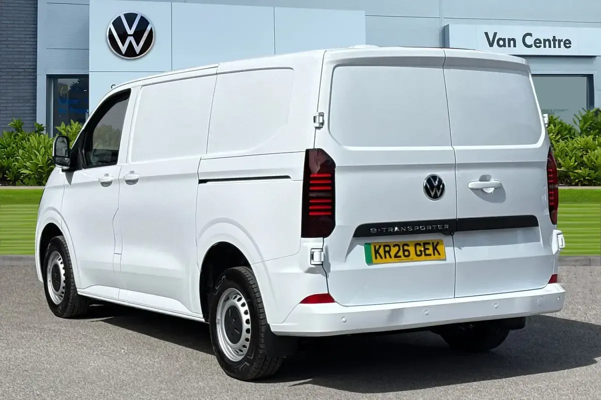 Nowe VW Transporter Pro 100 kW (136 KM) 2025 Biały Van