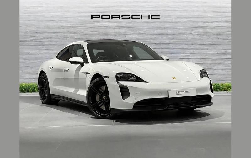 Used Porsche Taycan 419 kW (571 HP) 2020 White Sedan