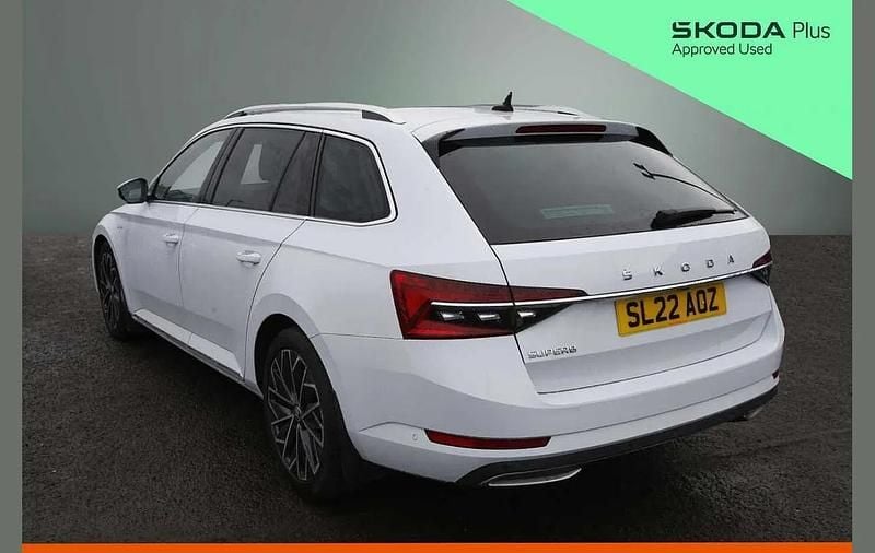 Used Skoda Superb LAURIN & KLEMENT 187 HP (137 kW) 2022 Moon white metallic Estate