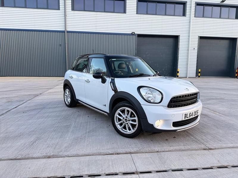 Used Mini Cooper 2014 White Hatchback
