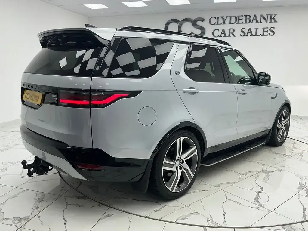 Used Land Rover Discovery HSE Dynamic 300 HP (220 kW) 2021 Silver SUV