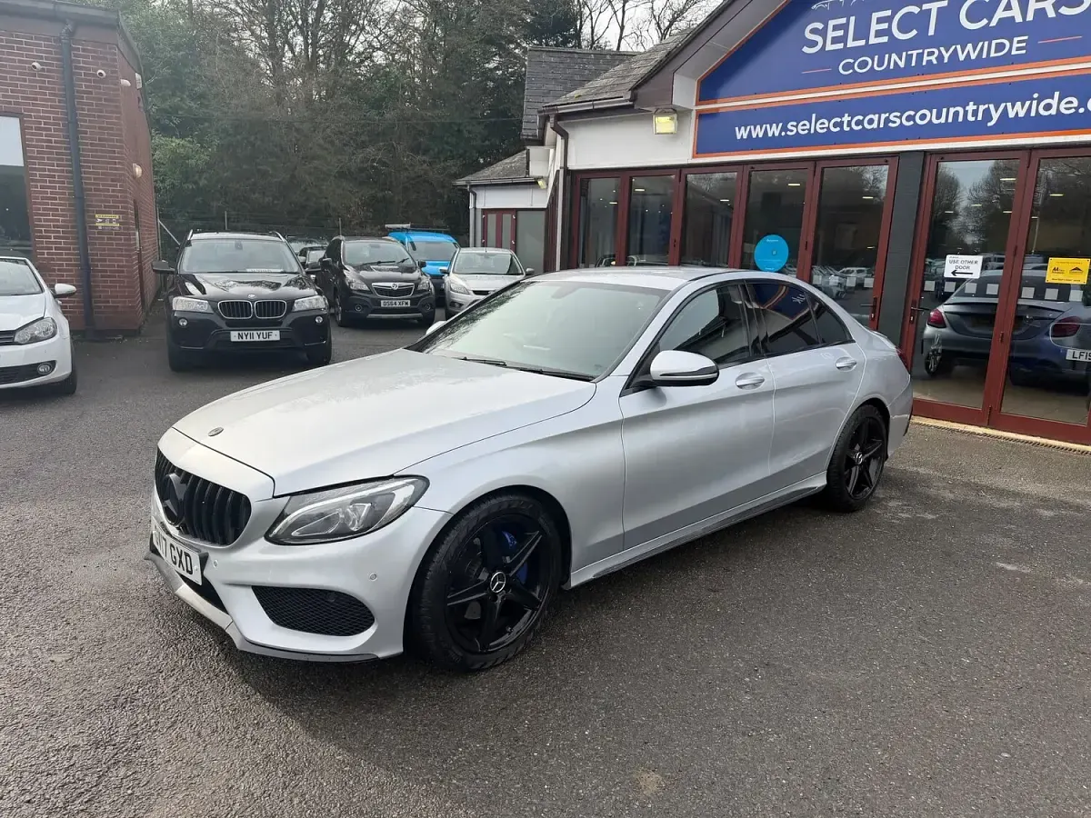 Begagnad Mercedes C220 AMG line 170 HK (125 kW) 2017 Silver Sedan