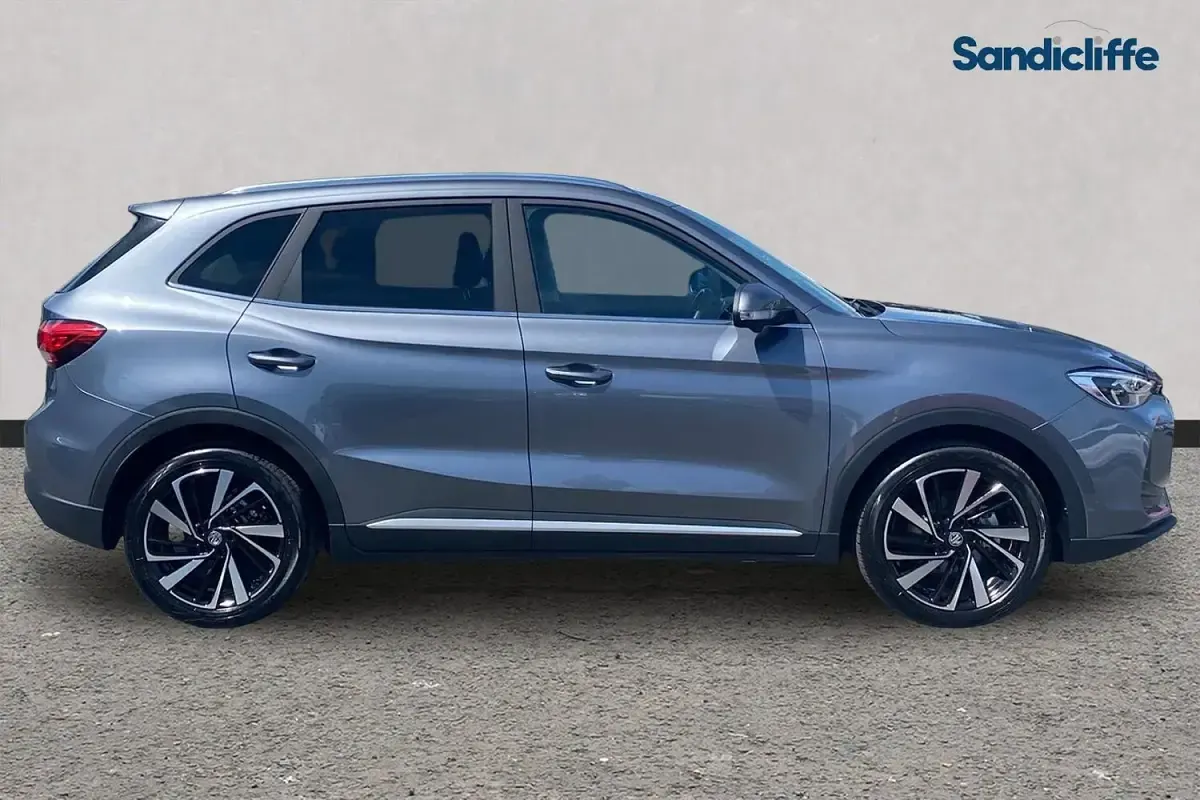 Usado MG ZS Trophy 196 CV (144 kW) 2024 Gris SUV