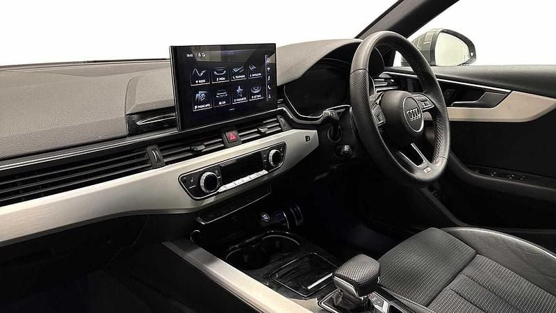 Used Audi A4 S-Line 204 HP (150 kW) 2024 Grey Sedan