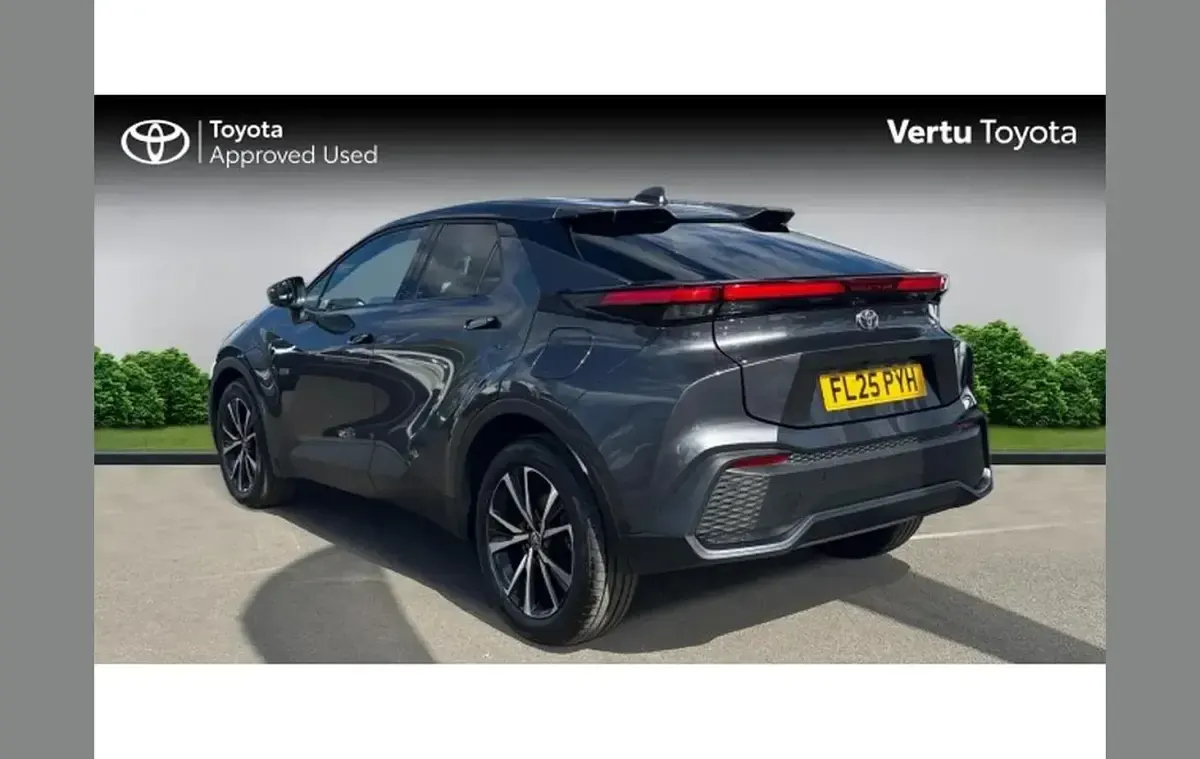 Second-hand Toyota C-HR Design 140 CP (102 kW) 2025 Gri SUV
