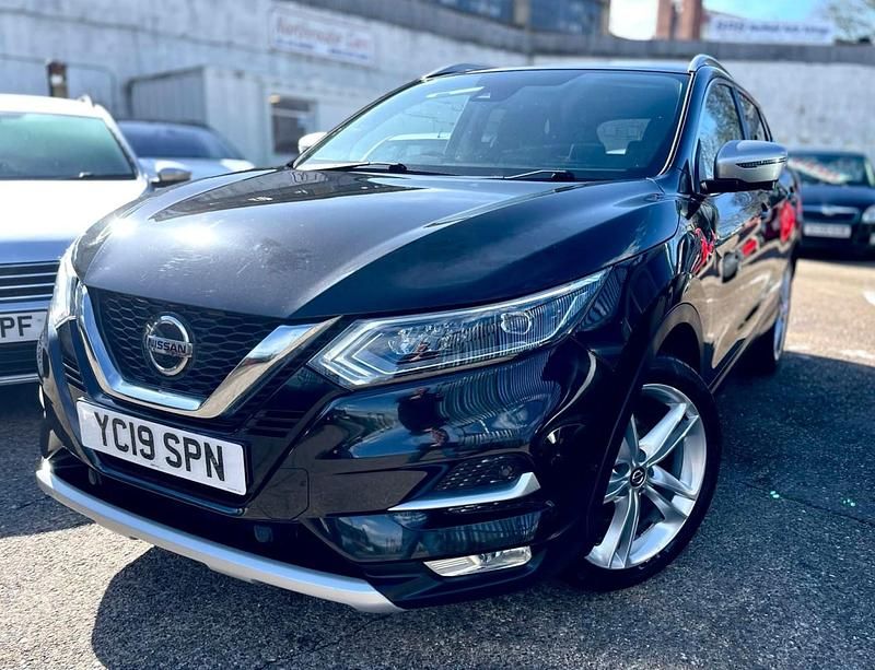 Used Nissan Qashqai N-Motion 2019 Black SUV