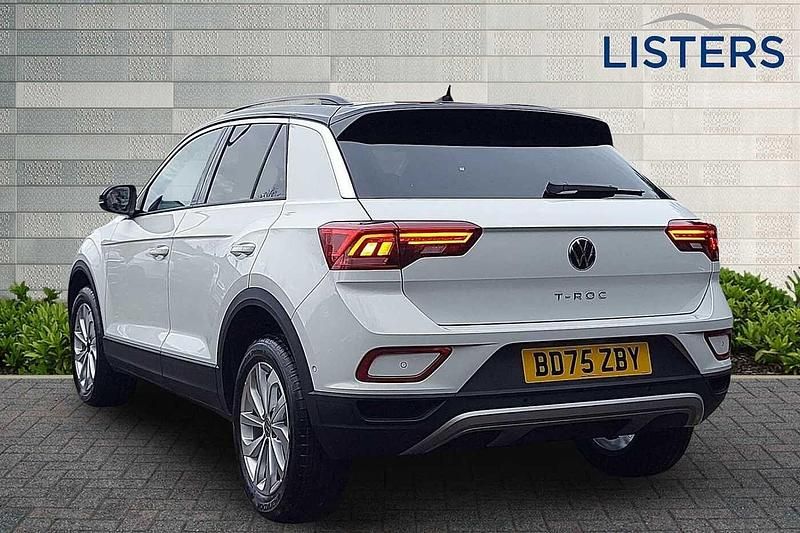 New VW T-Roc Match 2025 Pure white SUV