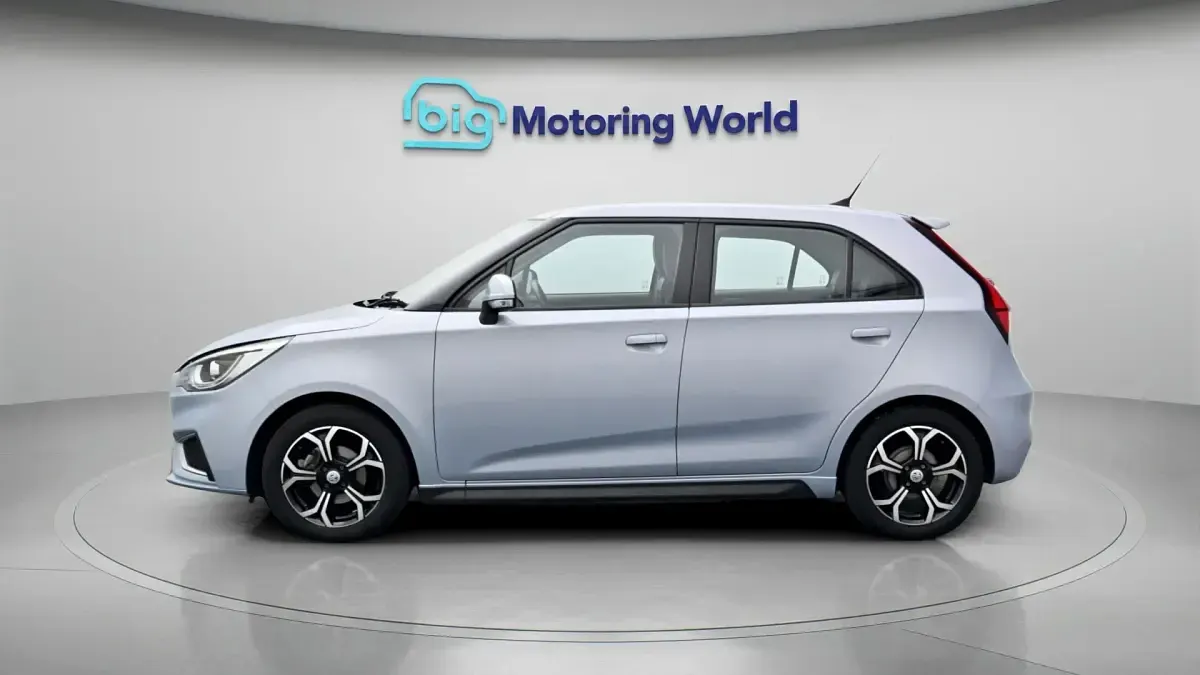 Used MG MG3 Exclusive 105 HP (77 kW) 2022 Silver Hatchback