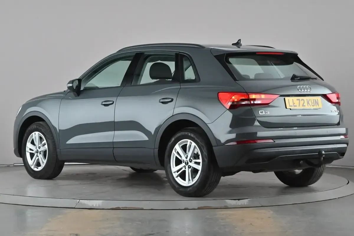 Used Audi Q3 Design 150 HP (110 kW) 2022 Grey SUV