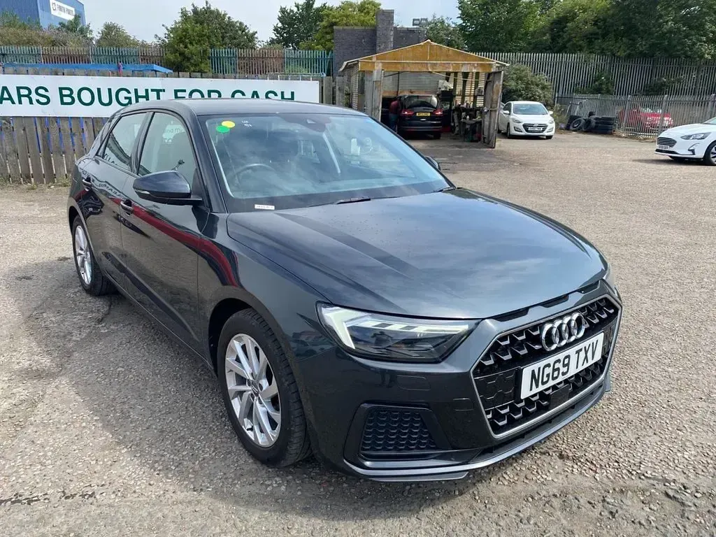 Used Audi A1 Sport 116 HP (85 kW) 2020 Grey SUV