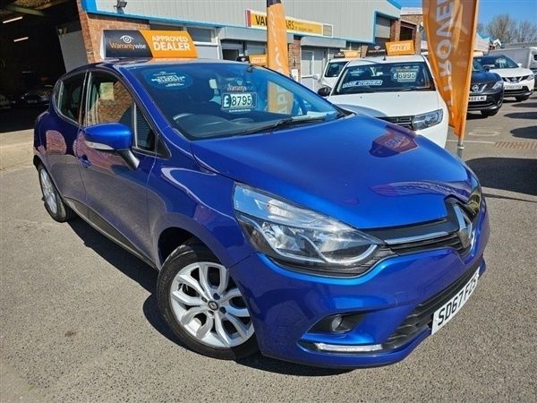Blue Used 2017 Renault Clio IV Dynamique Hatchback | £7,995 (Fair price) - Image 1/1