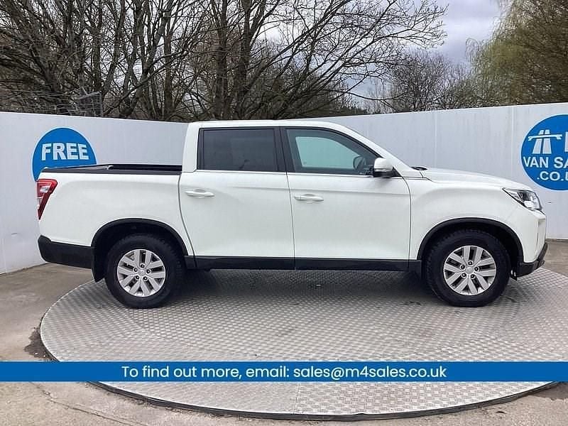 Used Ssangyong (KGM) Musso 200 HP (147 kW) 2023 White Pickup