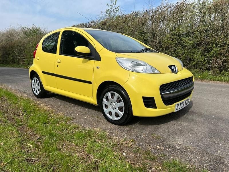Used Peugeot 107 2009 Yellow Hatchback