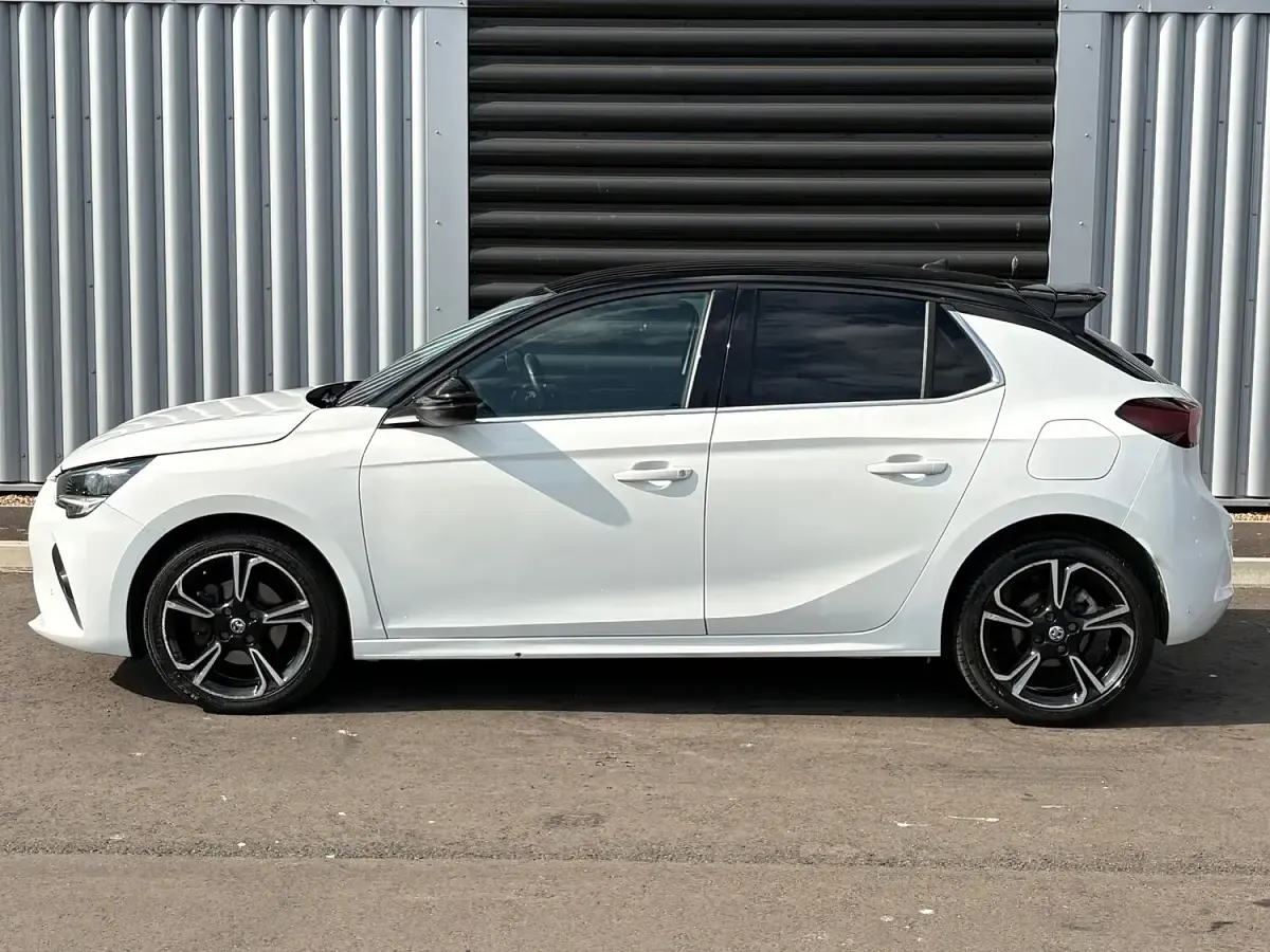 Used Vauxhall Corsa Elite 100 HP (73 kW) 2021 White Hatchback