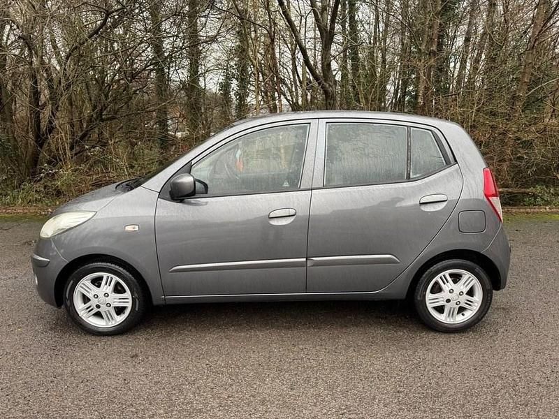 Used Hyundai i10 Edition 66 HP (48 kW) 2010 Grey Hatchback