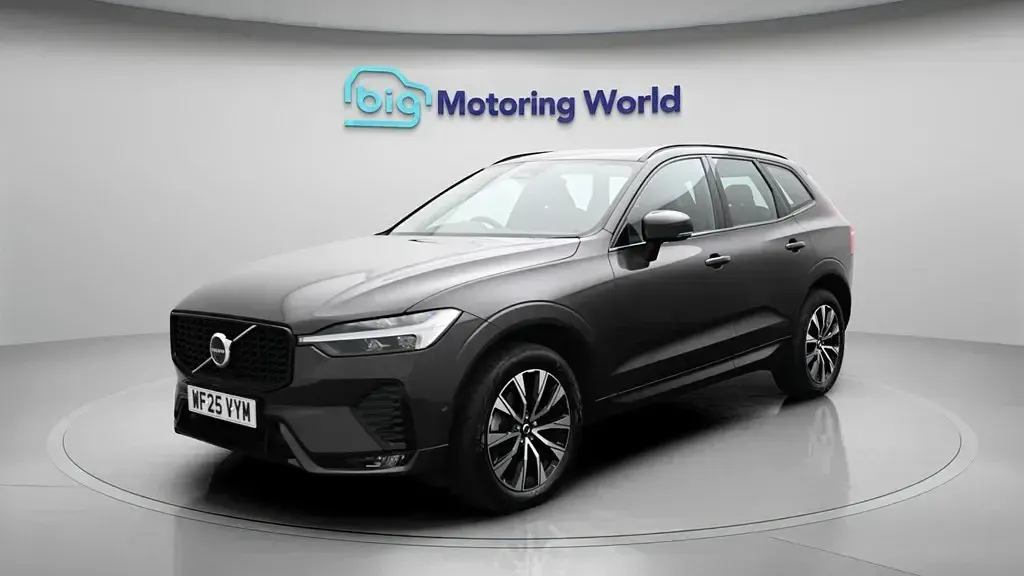Used Volvo XC60 Plus 250 HP (183 kW) 2025 Grey SUV