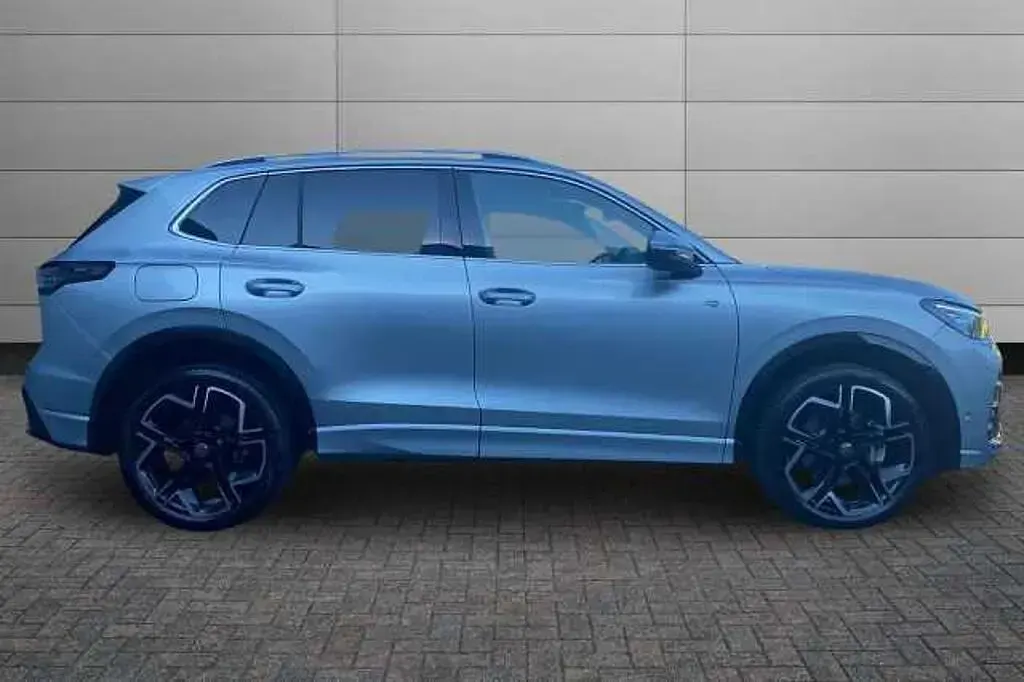 Used VW Tiguan 272 HP (200 kW) 2025 SUV