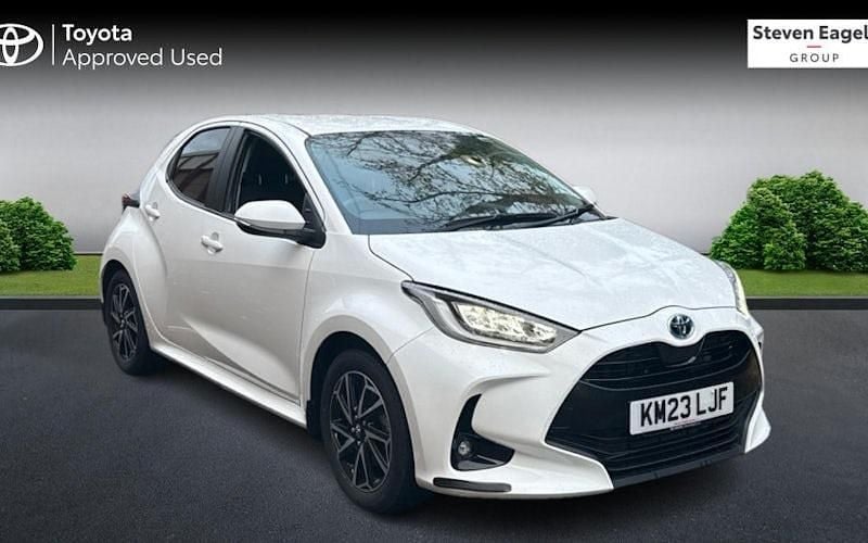 Used Toyota Yaris Hybrid Design 116 HP (85 kW) 2025 Hatchback