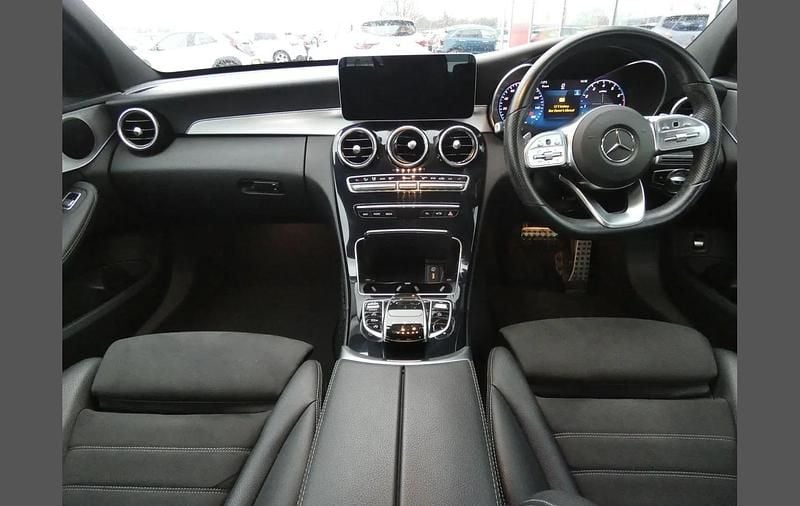 Used Mercedes C200 AMG Line Premium 180 HP (132 kW) 2019 Grey Sedan