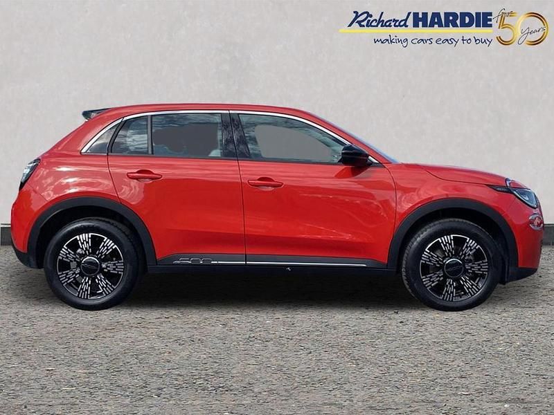 Used Fiat 600 S 99 HP (72 kW) 2024 Orange SUV