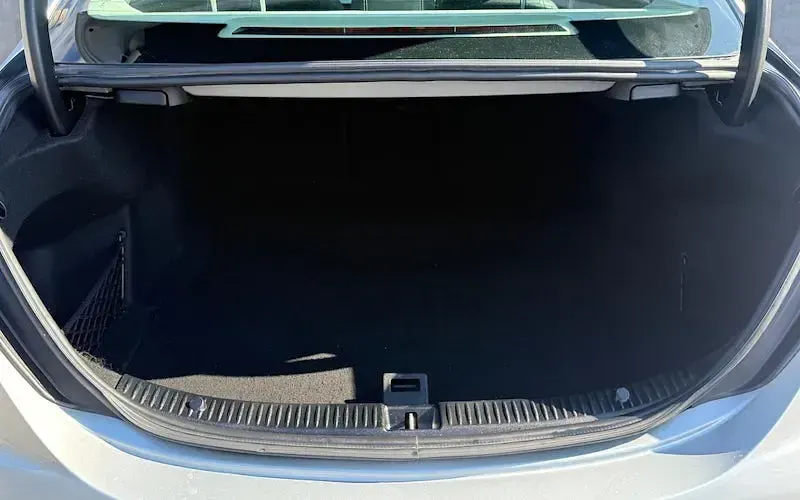 Used Mercedes C200 SE 184 HP (135 kW) 2016 Silver Sedan