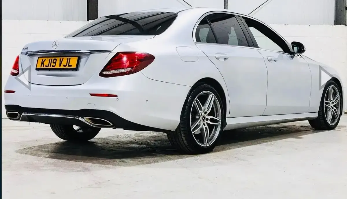 Usado Mercedes E200 AMG line 184 HP (135 kW) 2019 Prateado Sedan