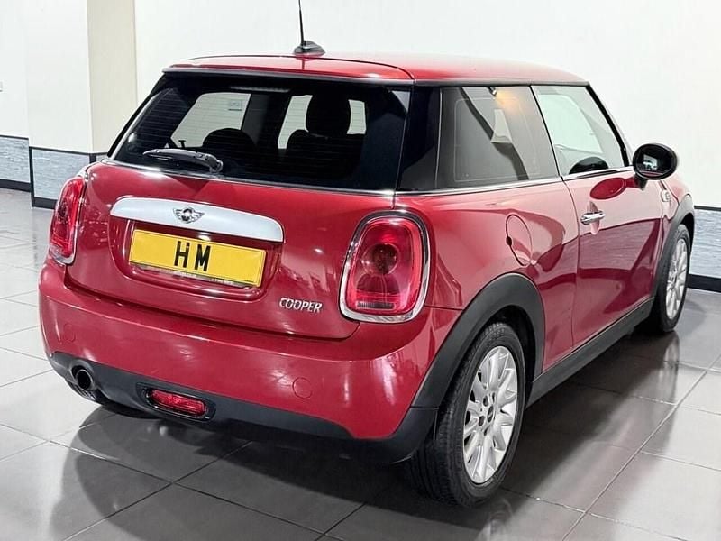 Used Mini Cooper Hatch 136 HP (100 kW) 2014 Red Hatchback