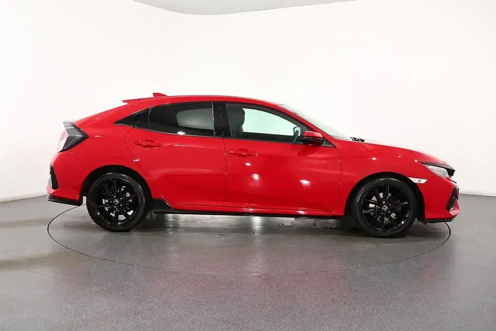 Used Honda Civic Sport 182 HP (133 kW) 2021 Red Hatchback