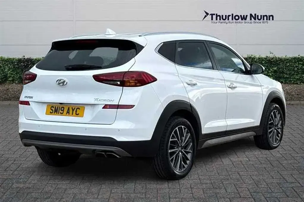 Used Hyundai Tucson Premium 115 HP (84 kW) 2019 White SUV