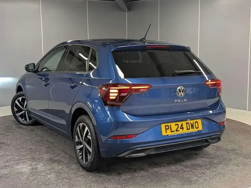 Used VW Polo Match 95 HP (69 kW) 2024 Blue Hatchback