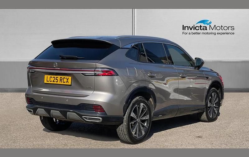 Used MG HS Trophy 170 HP (125 kW) 2025 Silver SUV