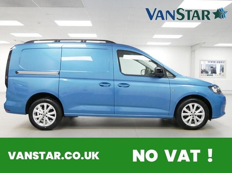 Used VW Caddy Maxi Pro 102 HP (75 kW) 2022 Blue MPV