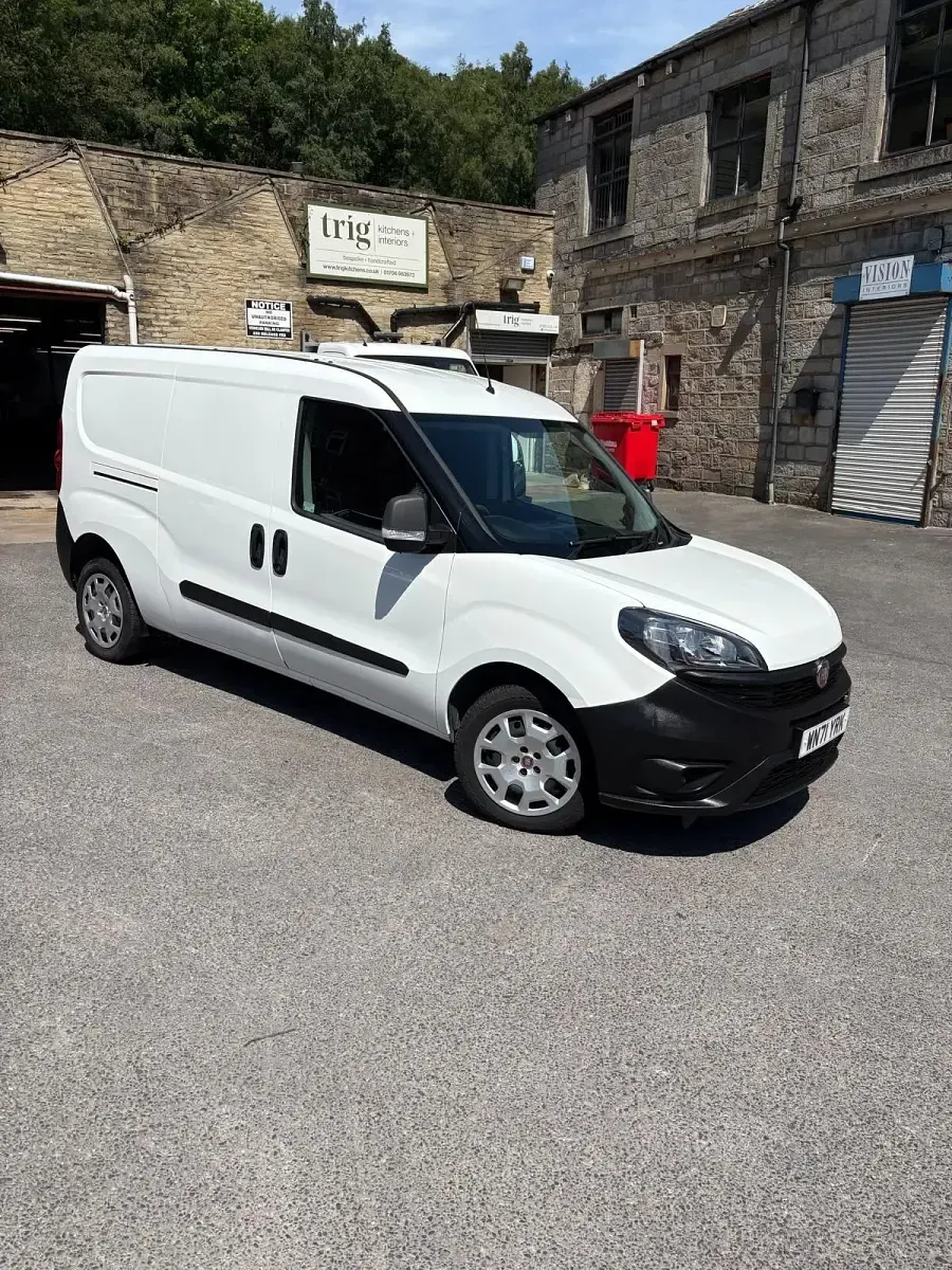 Used Fiat Doblò 2021 White MPV