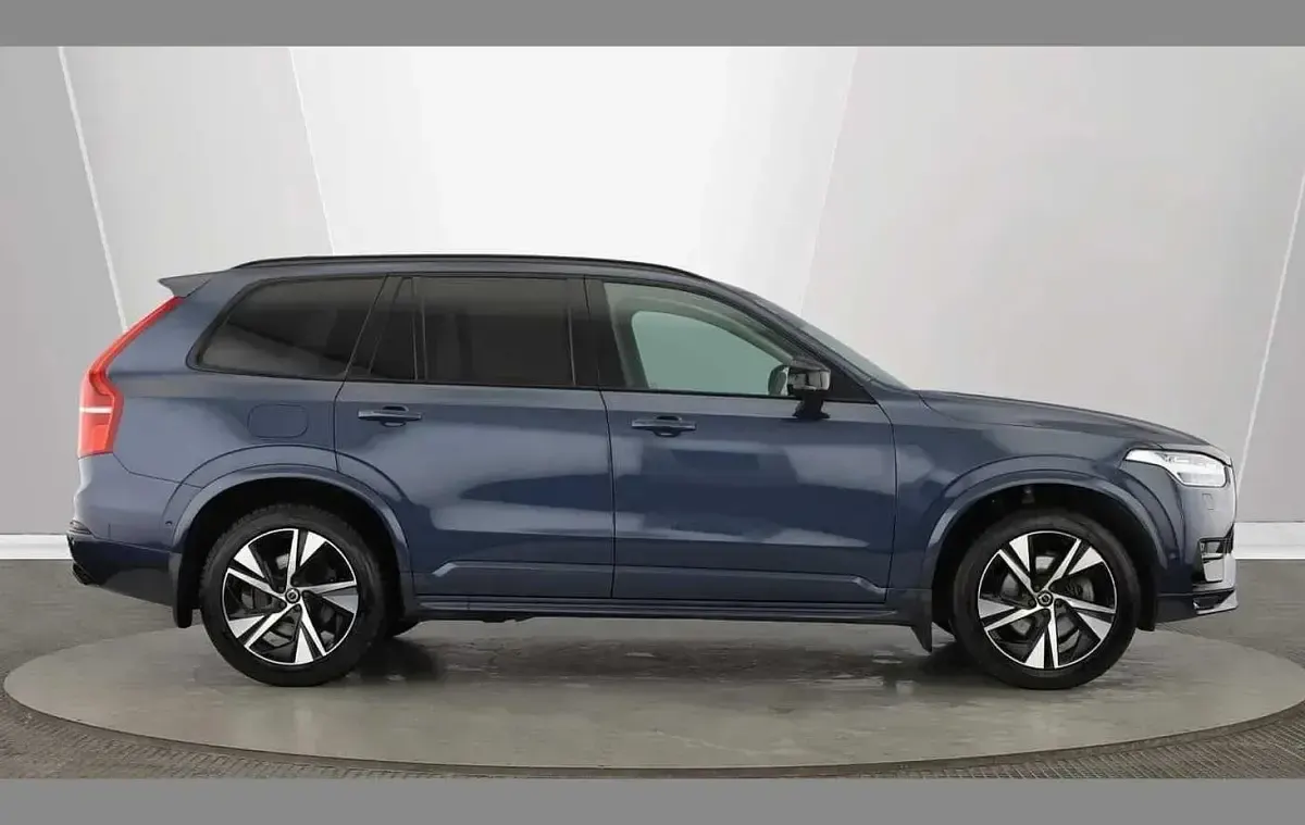 Used Volvo XC90 Plus 235 HP (172 kW) 2022 Blue SUV